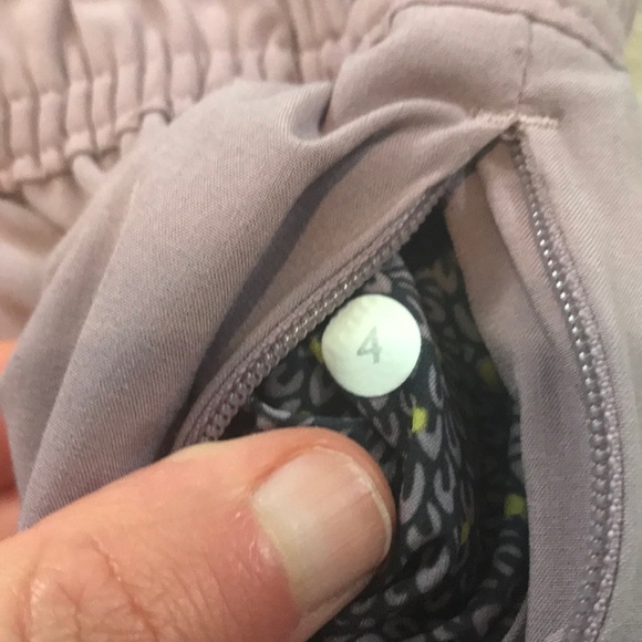 Lululemon Go the Distance Short Reversible - Picture 8 of 8